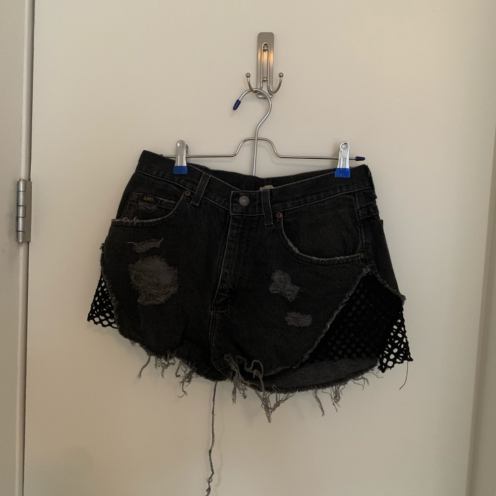 LF shorts with mesh on the side